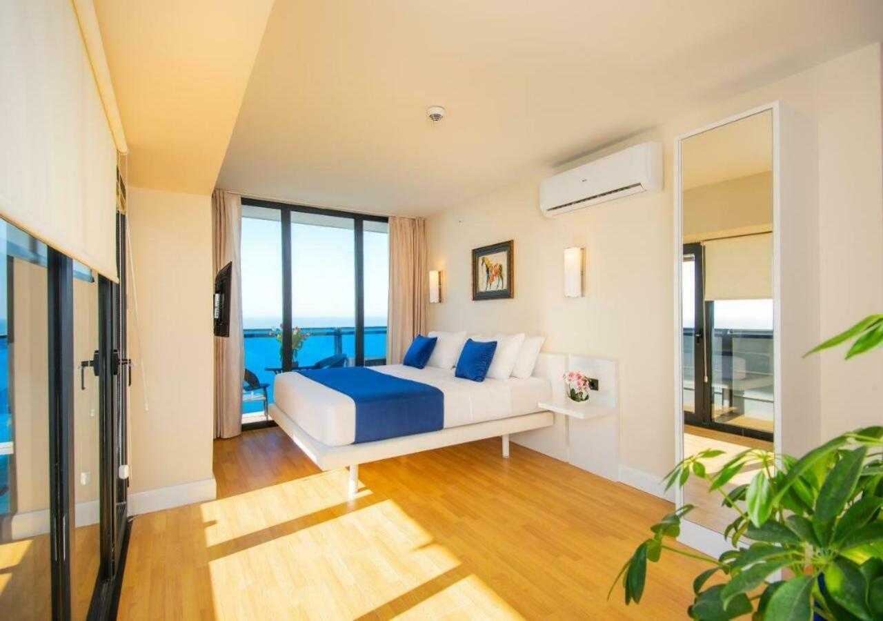 Aparthotel Orbi City Sea View Batumi Exterior foto